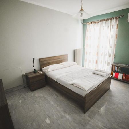 Apartment On Nikaias 5C パトラ エクステリア 写真