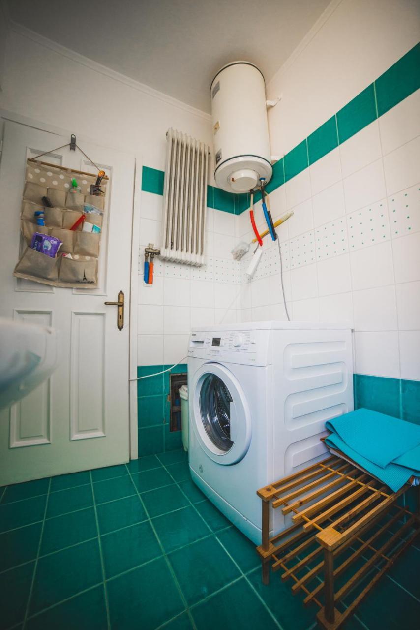 Apartment On Nikaias 5C パトラ エクステリア 写真